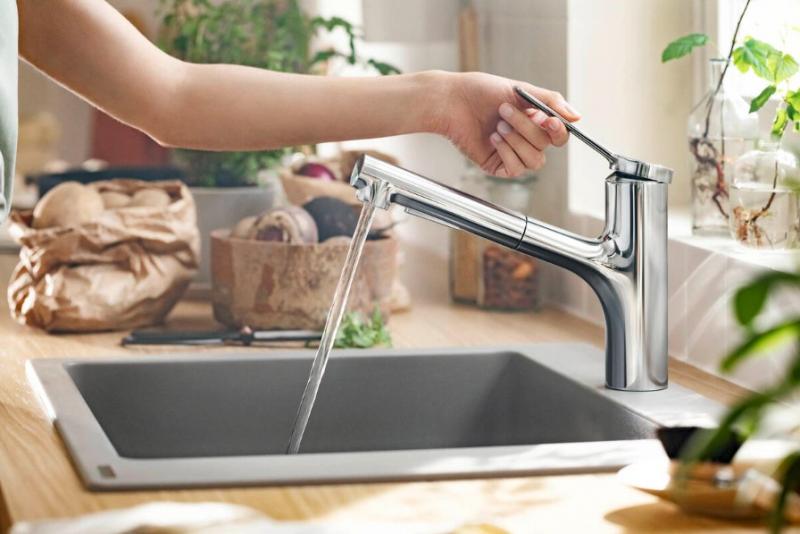 hansgrohe Zesis M33 k&oslash;kkenarmatur m/udtr&aelig;ksbruser 150 m/EcoSmart 2jet - Krom