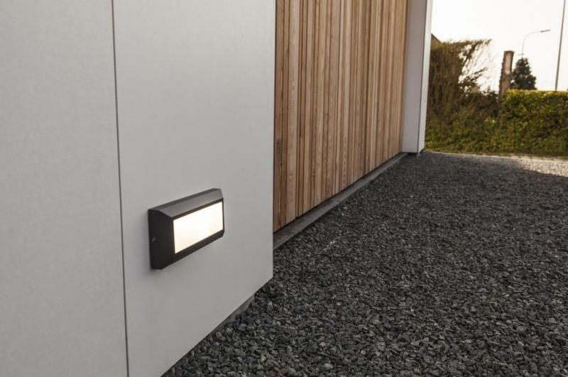 Lutec Architectural Helena udend&oslash;rslampe til v&aelig;g - 23 x 10 cm - Mat sort